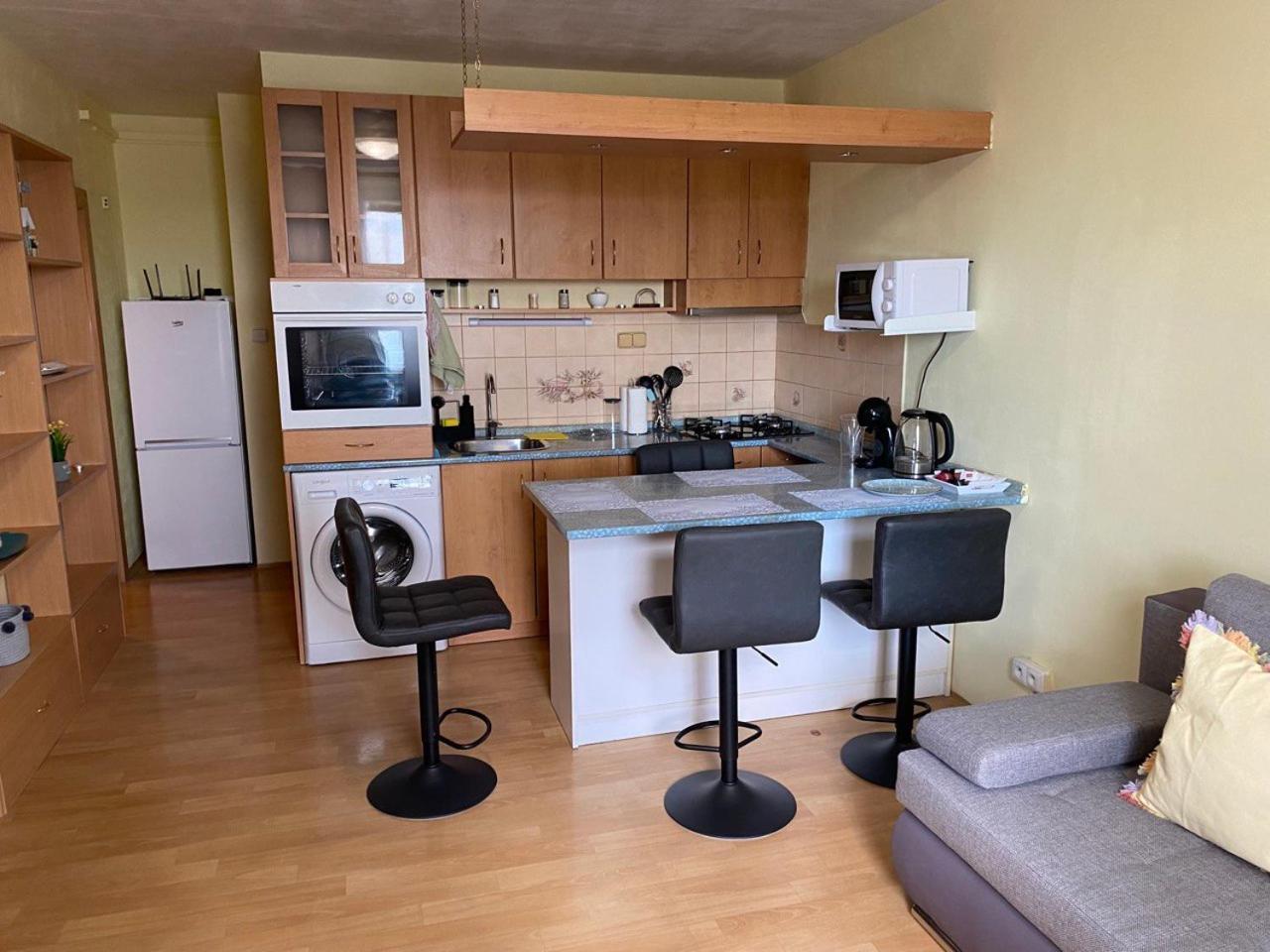 Apartmany 2Kk U Fakultni Nemocnice Volne Parkovani Hradec Králové Zewnętrze zdjęcie